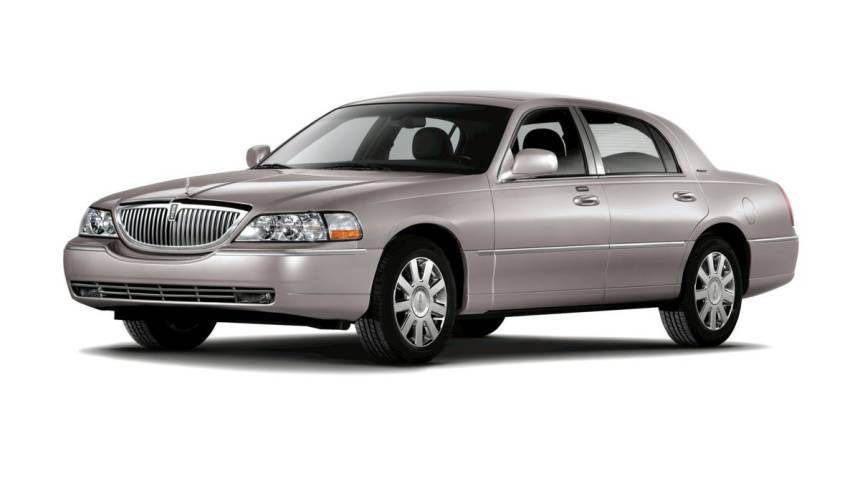 2011 Lincoln Town Car Signature Limited — Sedan — 69,704 mi — Coconut Creek, FL