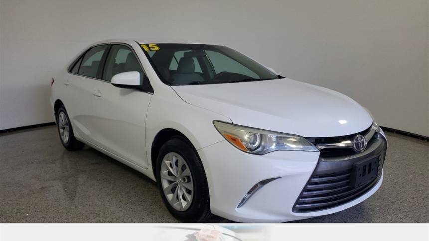 2015 Toyota Camry LE — Sedan — 76,659 mi — Coconut Creek, FL
