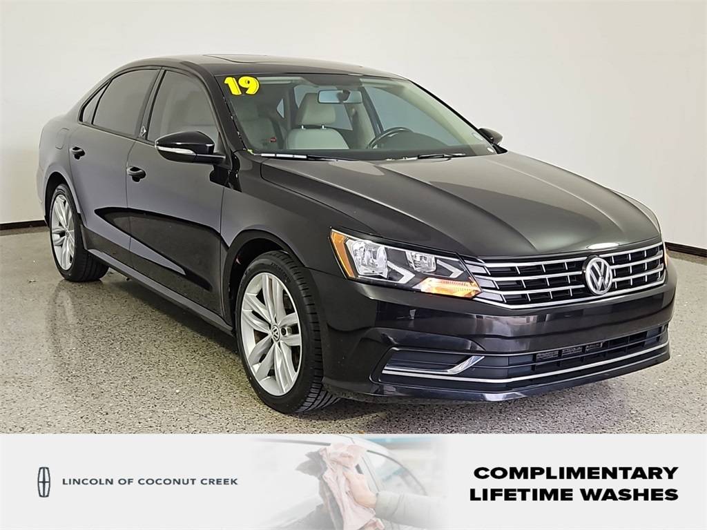 2019 Volkswagen Passat Wolfsburg Edition — Sedan — 32,912 mi — Coconut Creek, FL