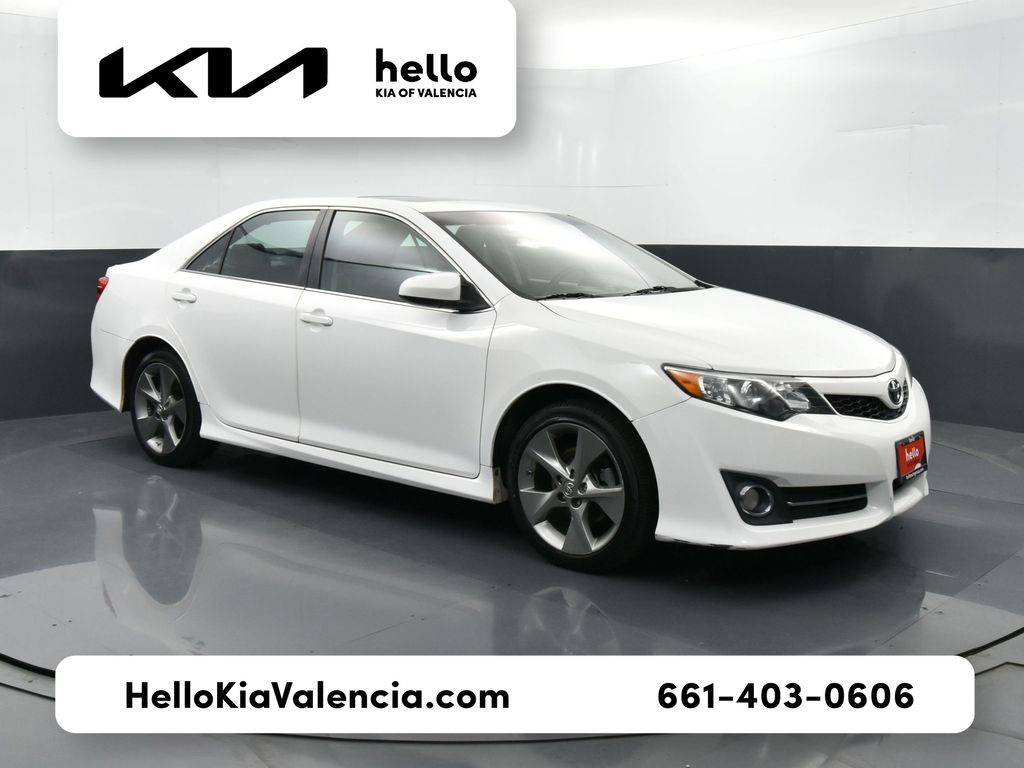 2014 Toyota Camry L — Sedan — 143,395 mi — Santa Clarita, CA