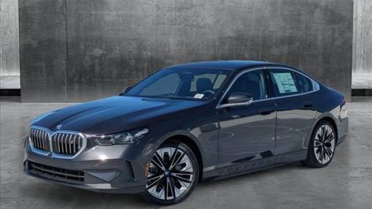 2024 BMW i5 eDrive40 — Sedan — 513 mi — Bellevue, WA