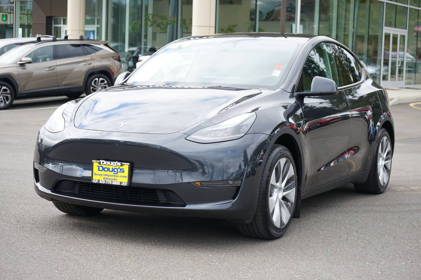 2024 Tesla Model Y Standard Range — SUV — 11,883 mi — Edmonds, WA