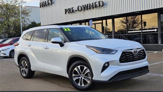 2022 Toyota Highlander XLE — SUV — 66,707 mi — Hurst, TX