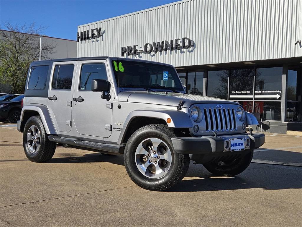 2016 Jeep Wrangler Sahara — SUV — 66,375 mi — Hurst, TX