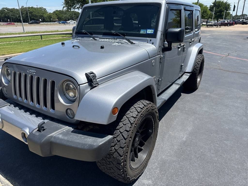 2017 Jeep Wrangler Sahara — SUV — 105,448 mi — Hurst, TX