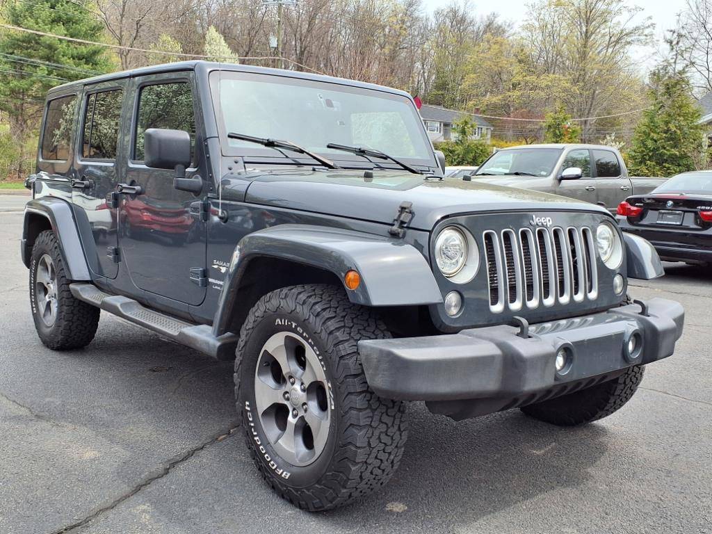 2018 Jeep Wrangler Sahara — SUV — 115,692 mi — Canton, CT