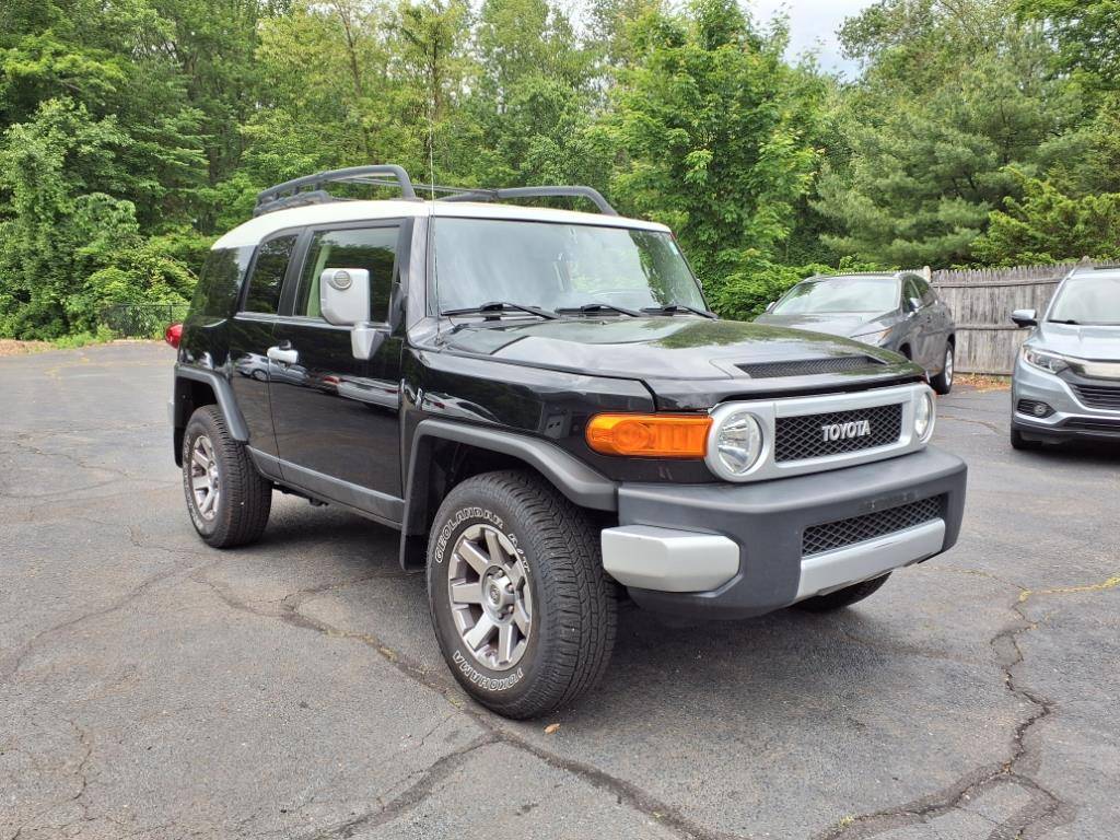 2014 Toyota FJ Cruiser Base — SUV — 103,509 mi — Canton, CT