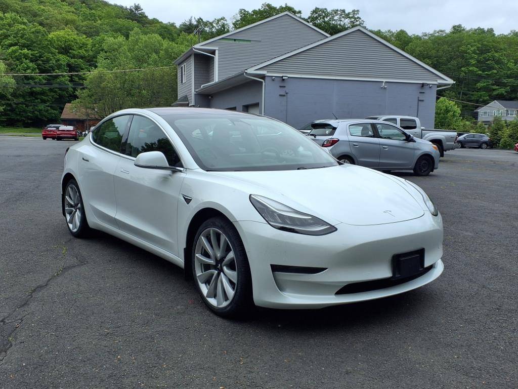 2019 Tesla Model 3 Mid Range — Sedan — 31,588 mi — Canton, CT