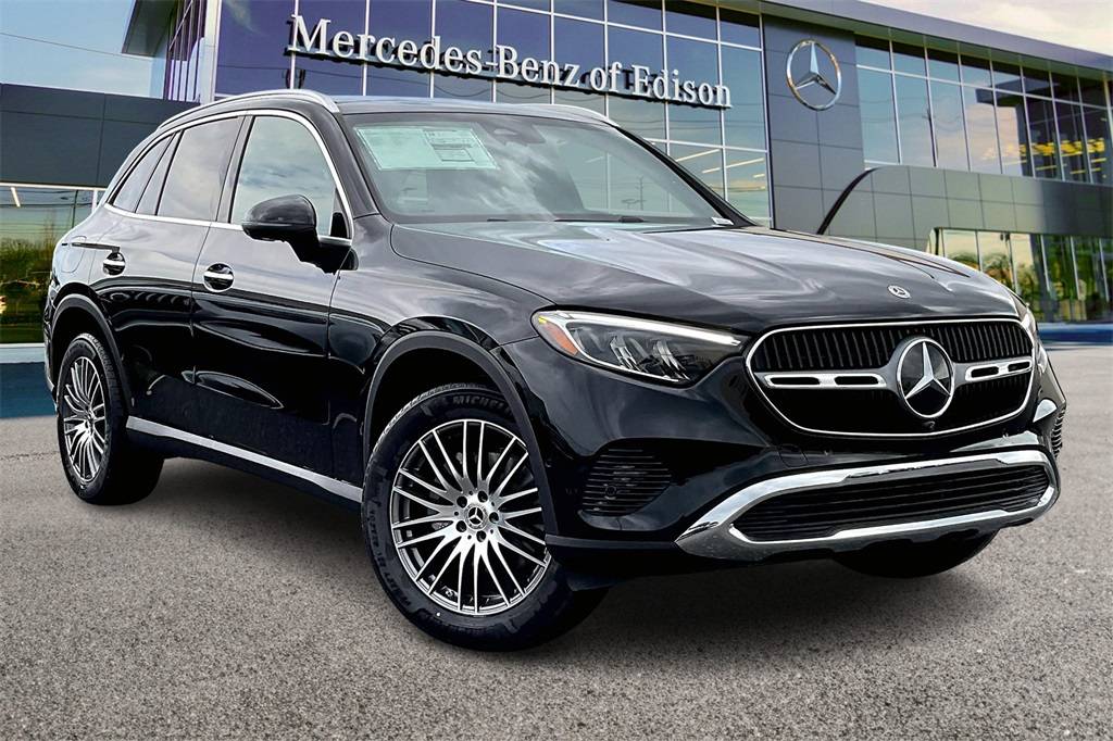 2025 Mercedes-Benz GLC GLC 300 — SUV — 4,218 mi — Edison, NJ