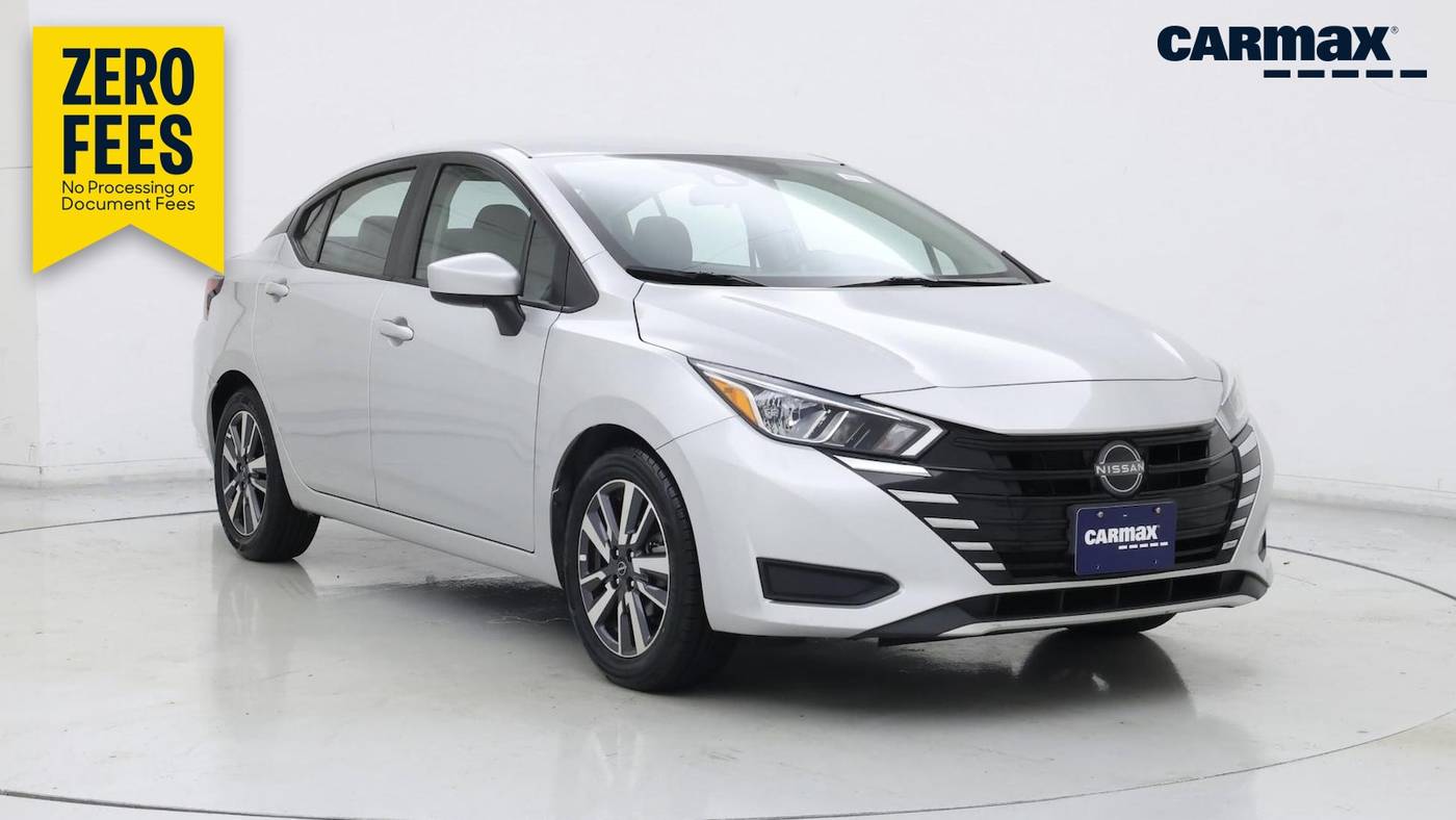 2023 Nissan Versa SV