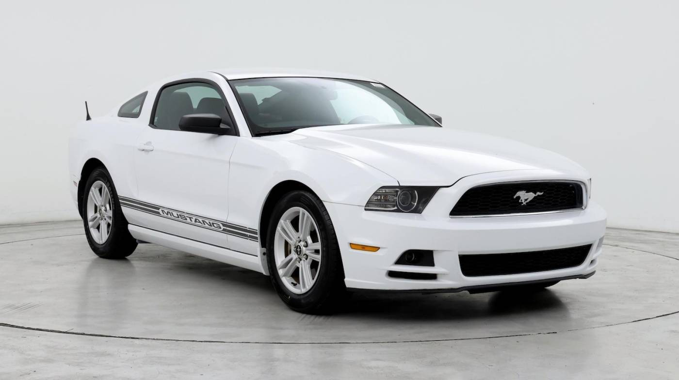 2014 Ford Mustang V6 — Coupe — 16,728 mi — Clermont, FL