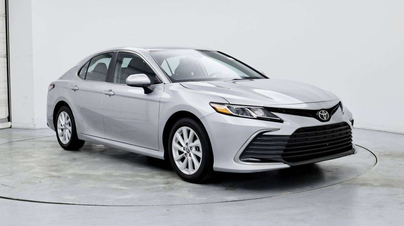2022 Toyota Camry LE — Sedan — 22,575 mi — Clermont, FL