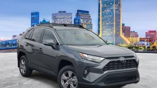 2025 Toyota RAV4 XLE — SUV — 5 mi — Jacksonville, FL