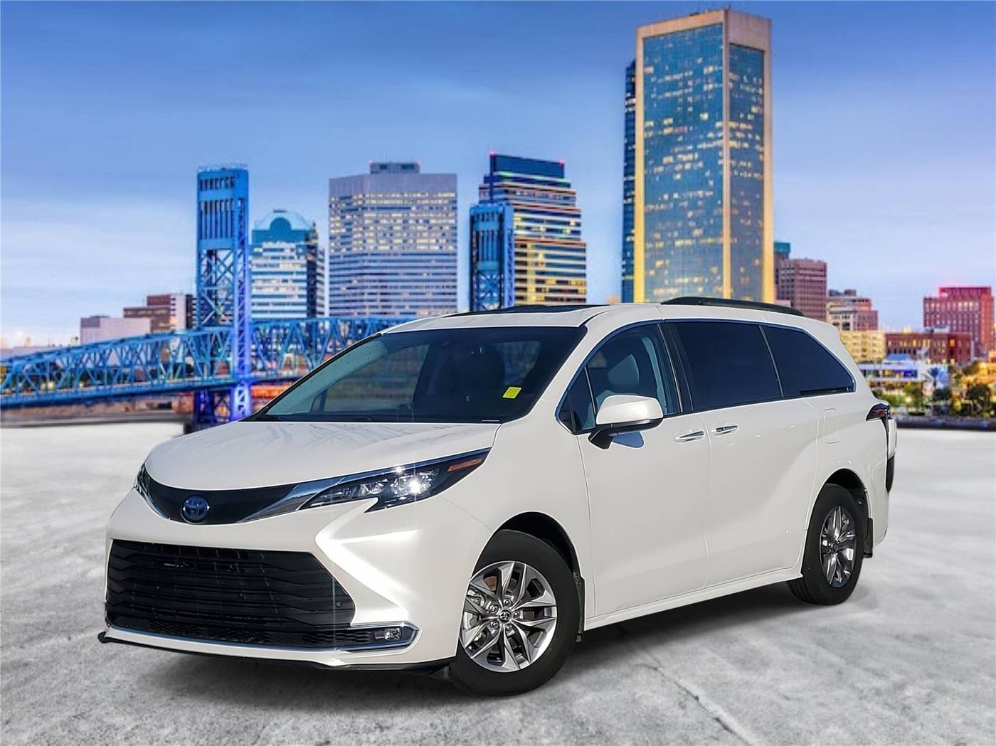 2024 Toyota Sienna XLE — Minivan — 22,188 mi — Jacksonville, FL