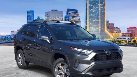 2025 Toyota RAV4 XLE — SUV — 5 mi — Jacksonville, FL