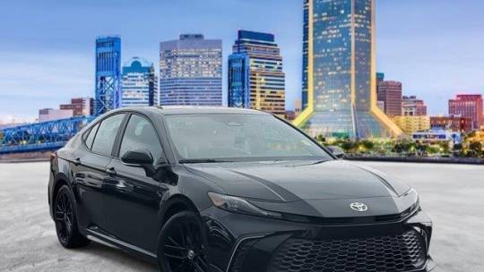 2025 Toyota Camry SE — Sedan — 4,045 mi — Jacksonville, FL