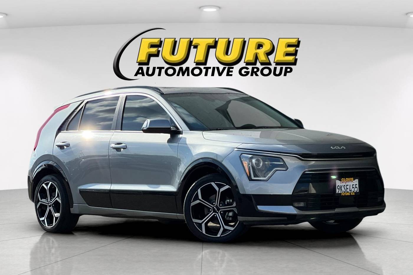2023 Kia Niro Hybrid EX Touring — SUV — 61,418 mi — Clovis, CA