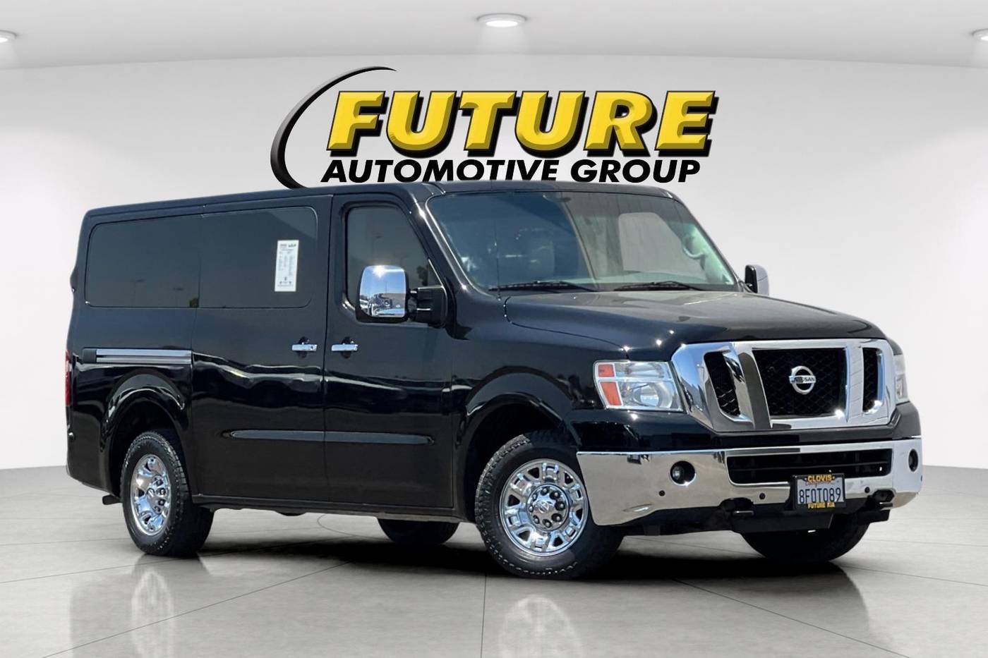 2018 Nissan NV Passenger NV3500 HD SL — Passenger Van — 97,553 mi — Clovis, CA