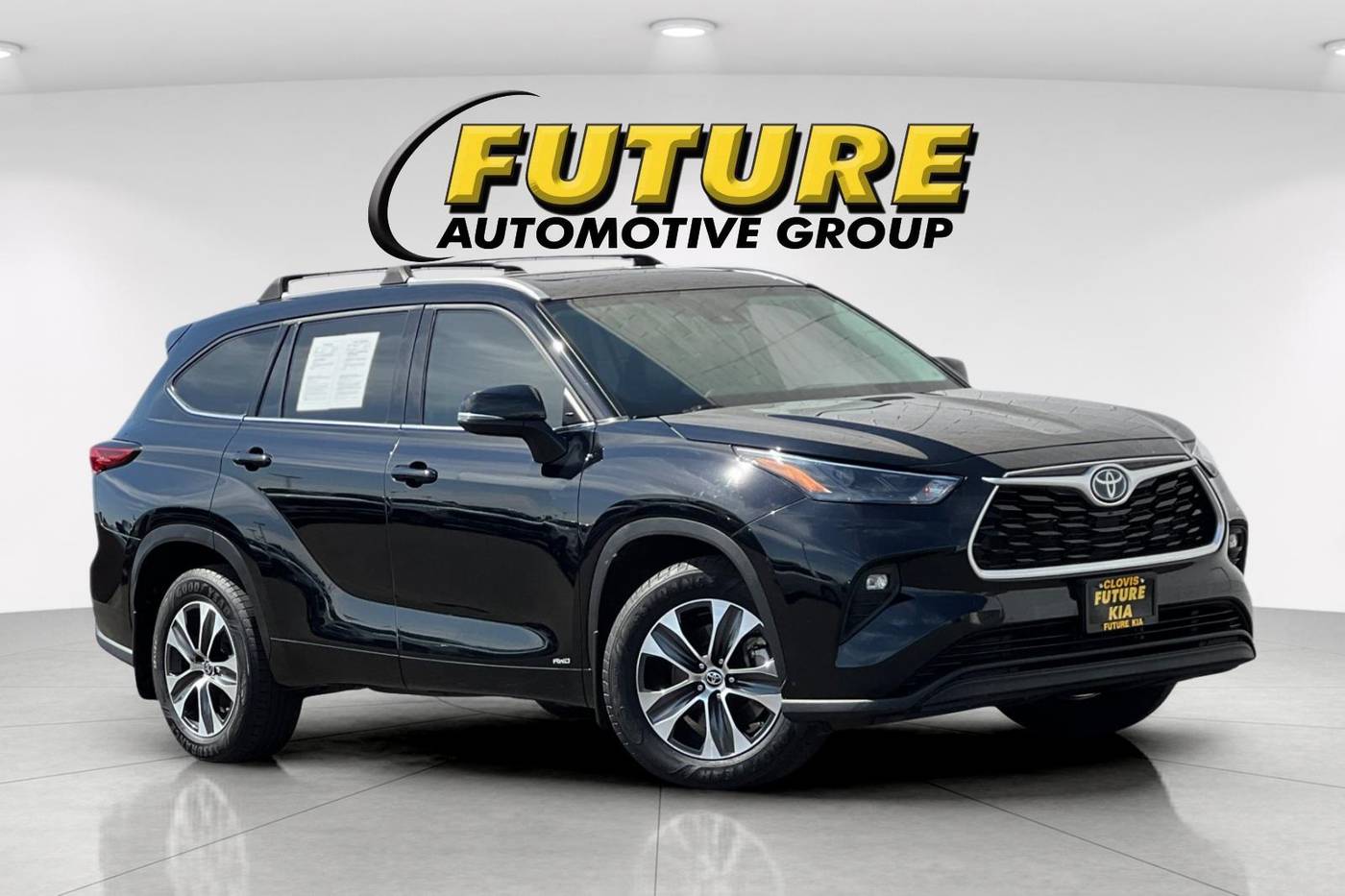 2022 Toyota Highlander Hybrid XLE — SUV — 70,705 mi — Clovis, CA