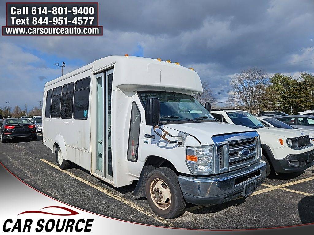 2013 Ford Econoline Commercial Cutaway E-350