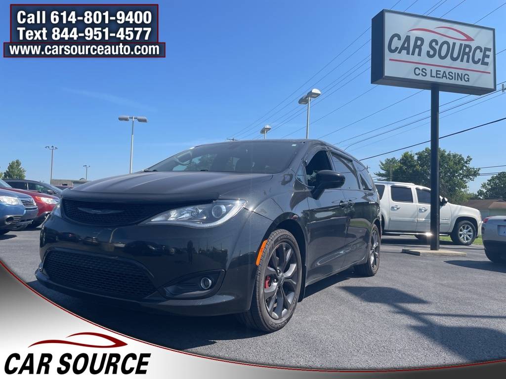 2020 Chrysler Pacifica Touring — Minivan — 147,867 mi — Grove City, OH