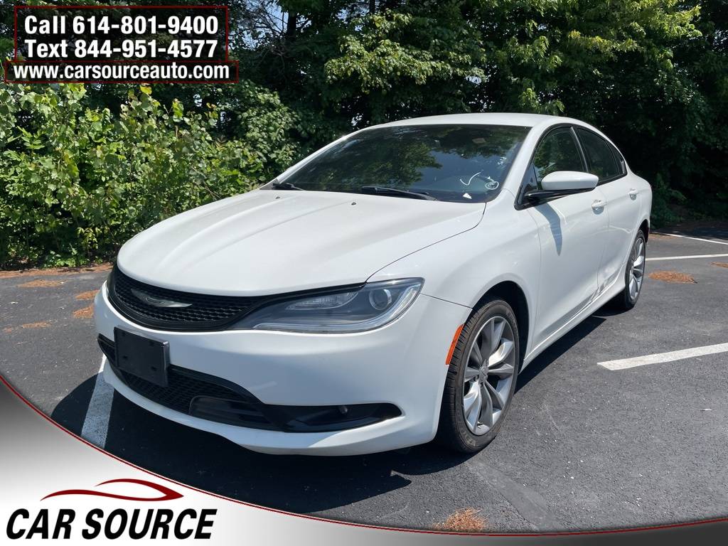 2016 Chrysler 200 S — Sedan — 40,153 mi — Grove City, OH