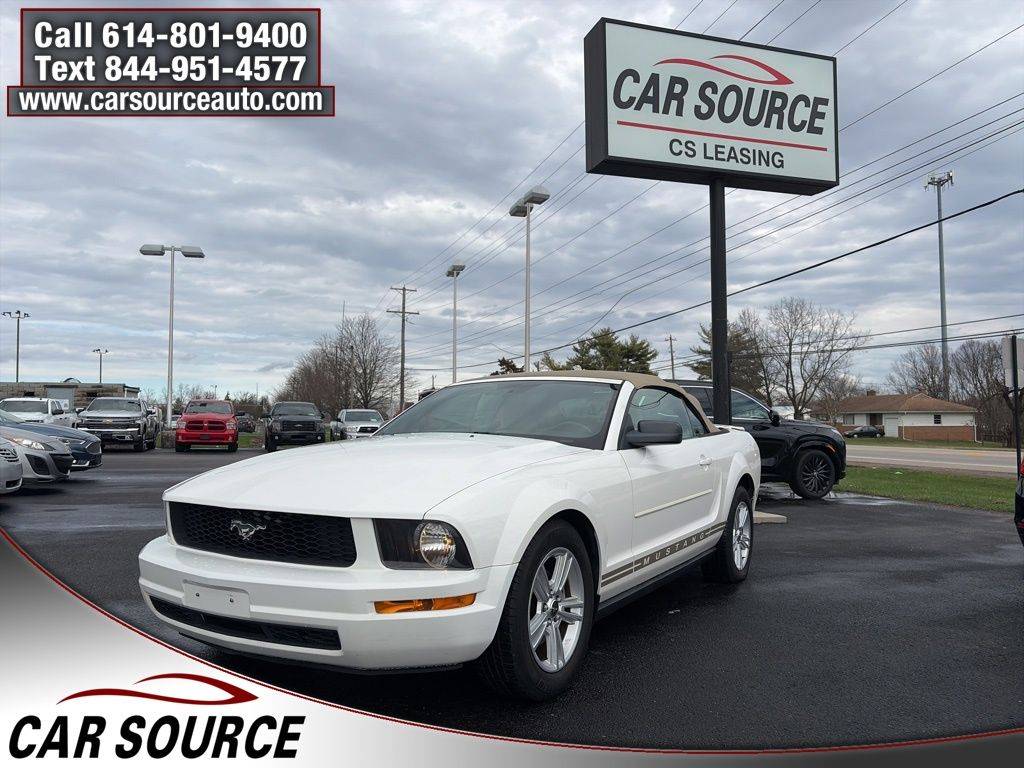 2008 Ford Mustang Deluxe