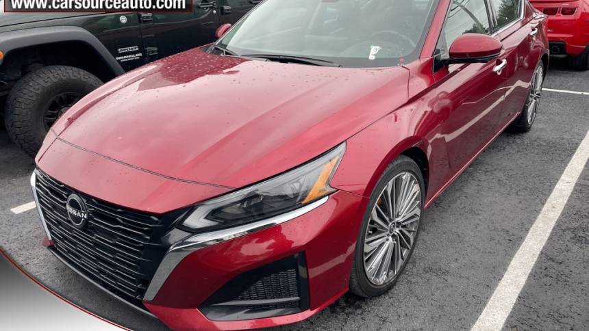 2023 Nissan Altima SL — Sedan — 52,688 mi — Grove City, OH