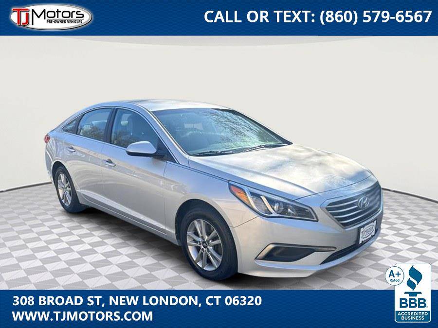 2017 Hyundai Sonata SE — Sedan — 45,802 mi — New London, CT