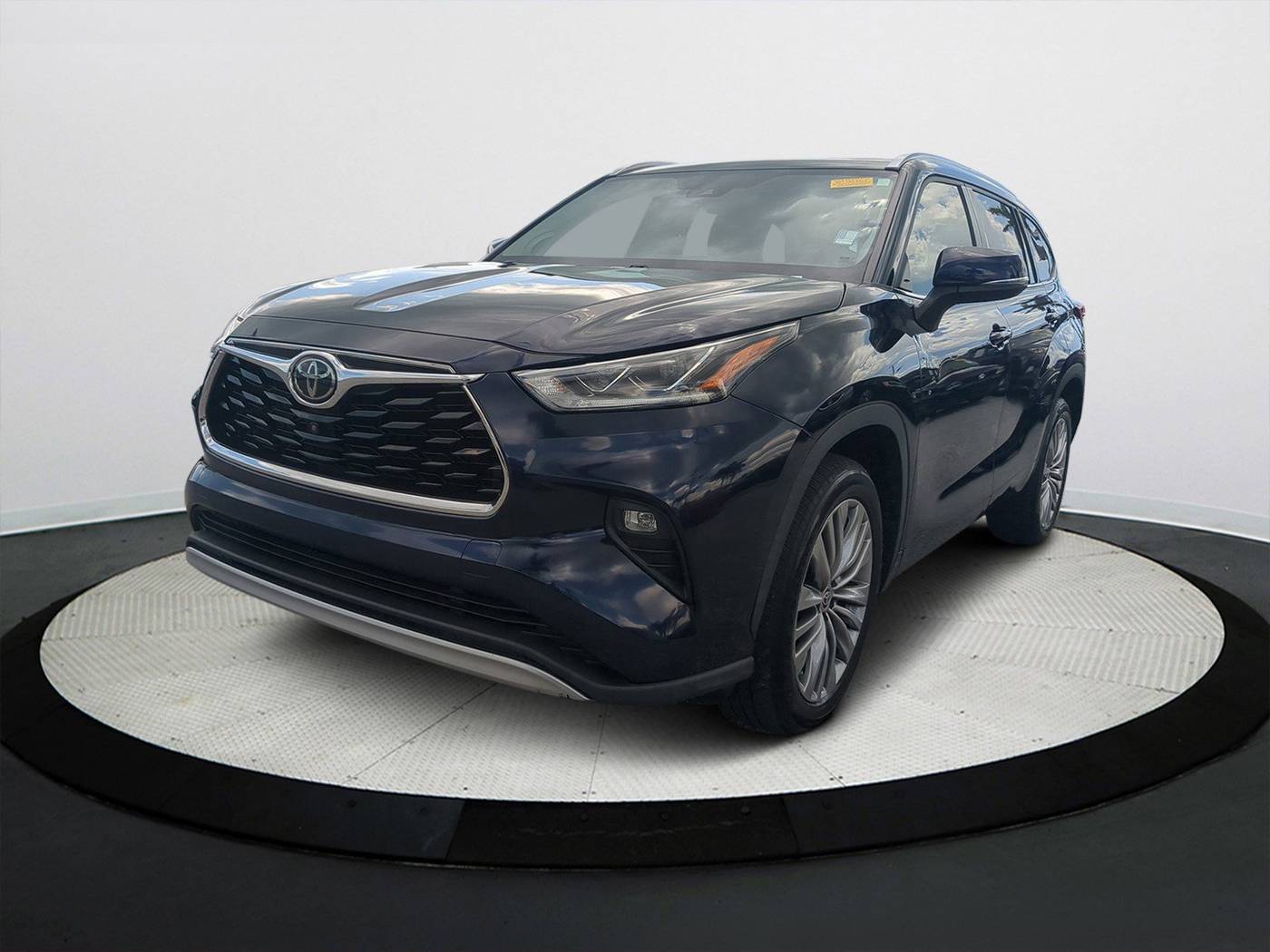 2021 Toyota Highlander Platinum — SUV — 28,925 mi — Sarasota, FL