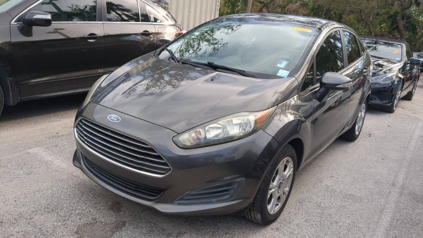 2016 Ford Fiesta SE — Sedan — 37,955 mi — Sarasota, FL