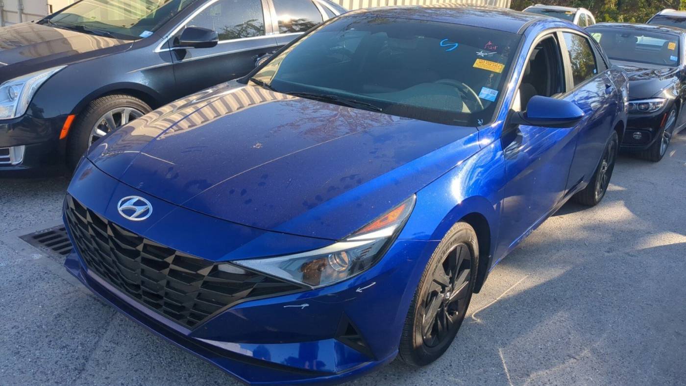 2023 Hyundai Elantra SEL — Sedan — 18,932 mi — Sarasota, FL