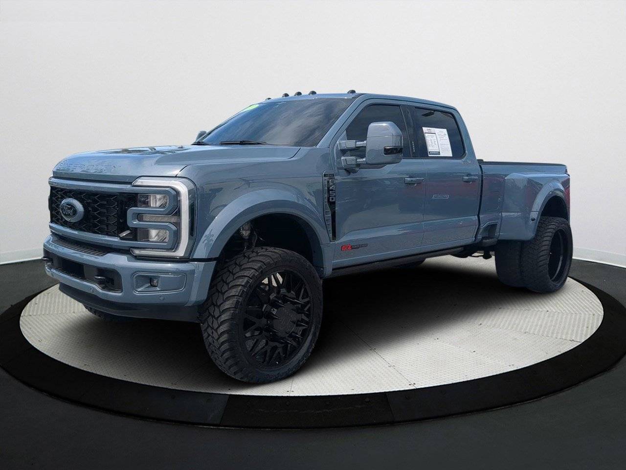 2023 Ford Super Duty F-450 LARIAT — Pickup Truck — 12,775 mi — Sarasota, FL