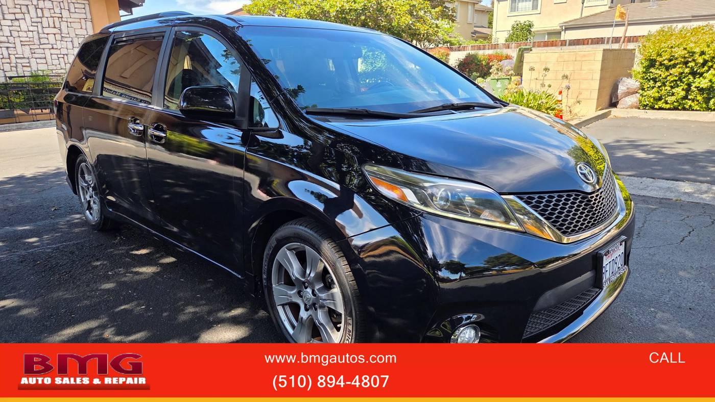 2017 Toyota Sienna SE Premium — Minivan — 77,857 mi — Fremont, CA