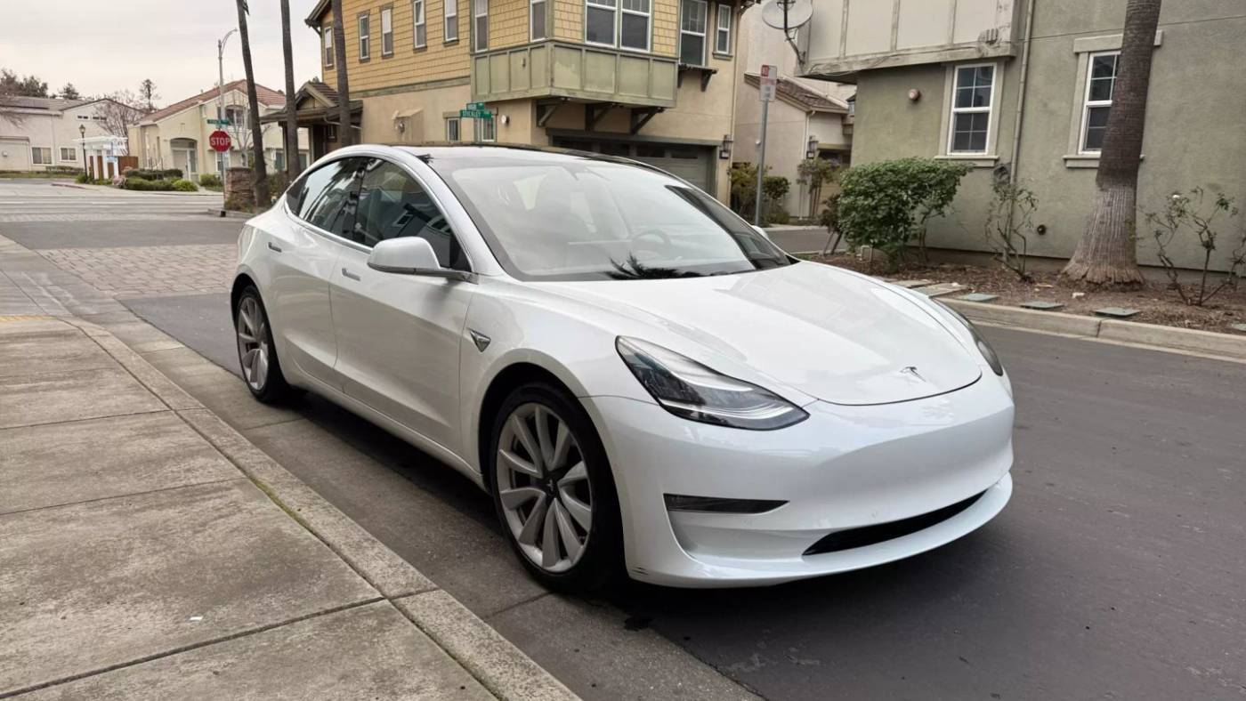 2020 Tesla Model 3 Long Range — Sedan — 90,999 mi — Fremont, CA