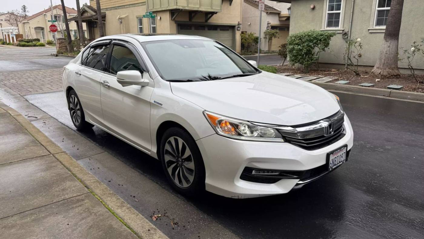 2017 Honda Accord Hybrid EX-L — Sedan — 75,437 mi — Fremont, CA