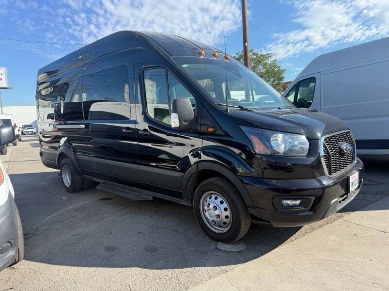 2024 Ford Transit Passenger Wagon T-350 XLT — Passenger Van — 13,827 mi — Bellflower, CA