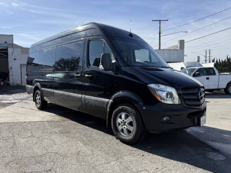 2018 Mercedes-Benz Sprinter Crew Van 2500 — Passenger Van — 61,994 mi — Bellflower, CA