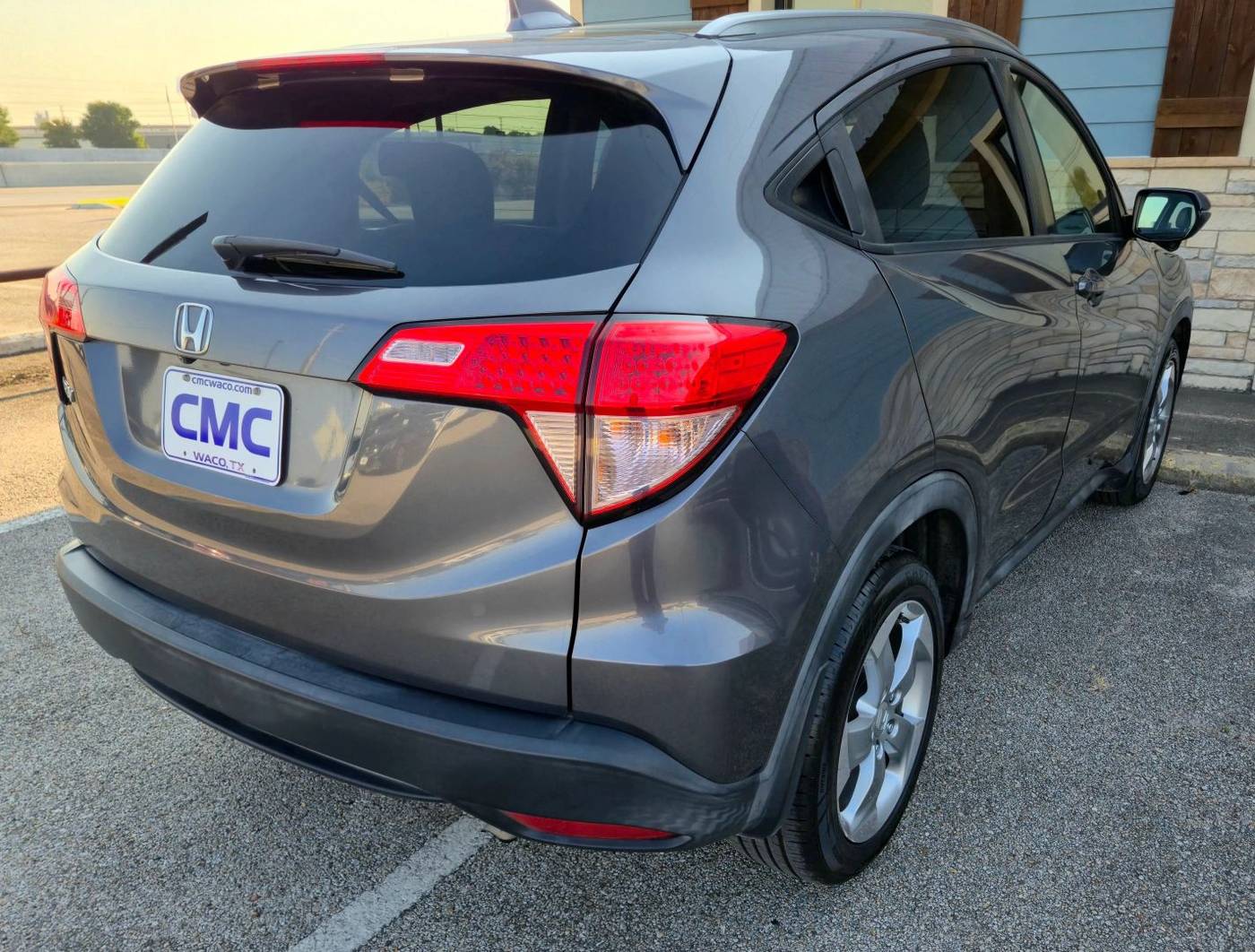 Thumbnail 3