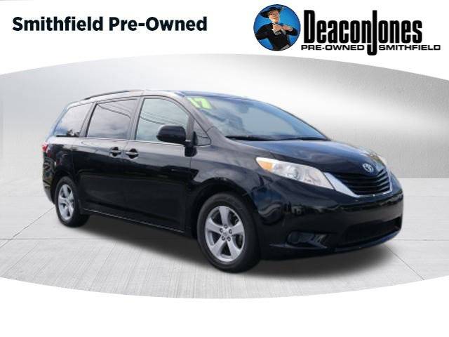 2017 Toyota Sienna LE — Minivan — 84,850 mi — Selma, NC