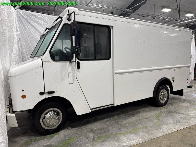 2014 Ford Econoline Commercial Chassis E-350