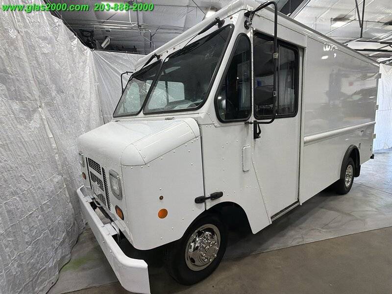 2014 Ford Econoline Commercial Chassis E-350
