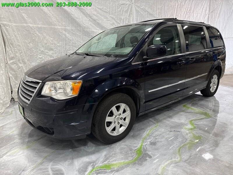 2010 Chrysler Town & Country Touring — Minivan — 63,116 mi — Bethany, CT