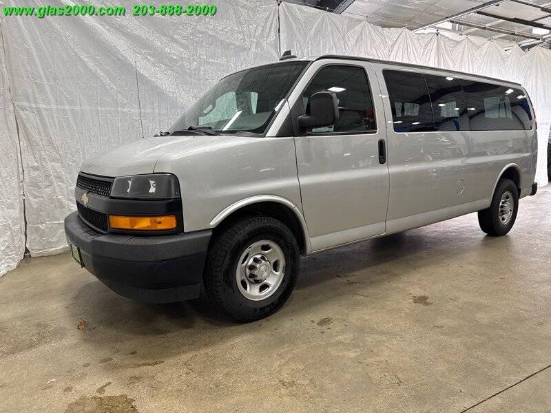 2019 Chevrolet Express Passenger LS — Passenger Van — 88,210 mi — Bethany, CT