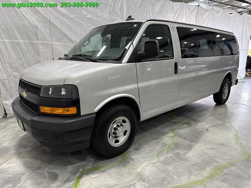 2020 Chevrolet Express Passenger LS — Passenger Van — 89,210 mi — Bethany, CT