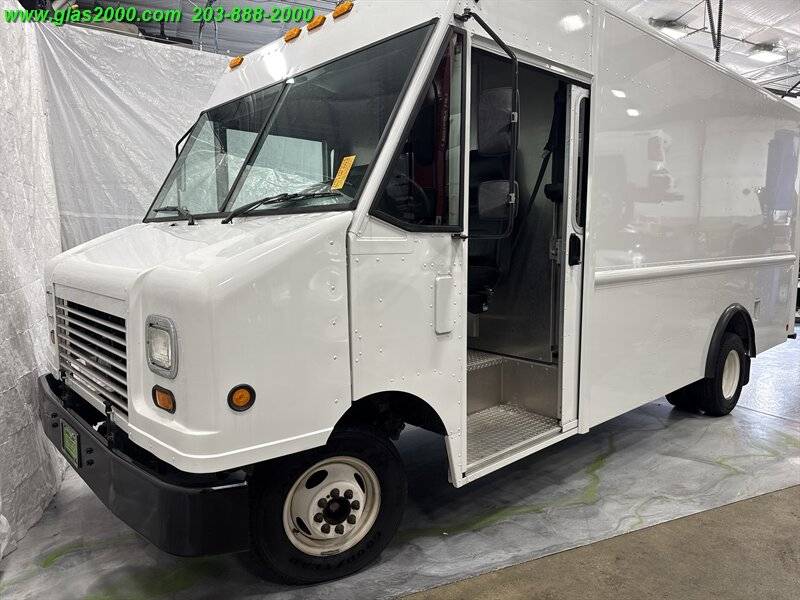 2009 Ford Econoline Commercial Chassis E-450 — Chassis Cab Truck — 8,291 mi — Bethany, CT
