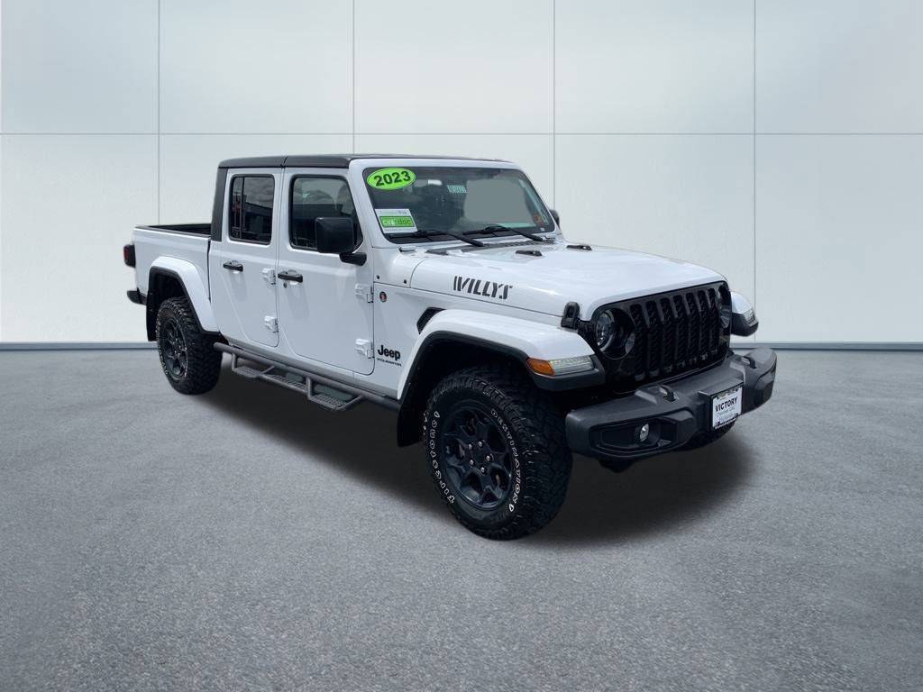 2023 Jeep Gladiator Willys — Pickup Truck — 25,827 mi — Triadelphia, WV