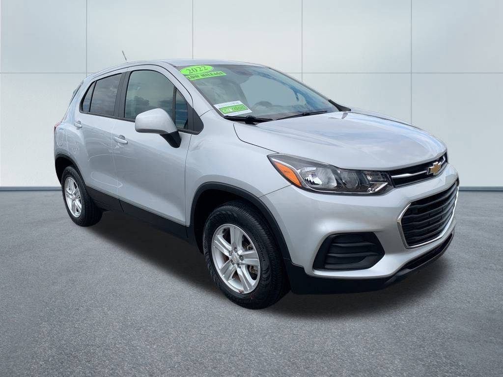 2022 Chevrolet Trax LS — SUV — 10,566 mi — Triadelphia, WV