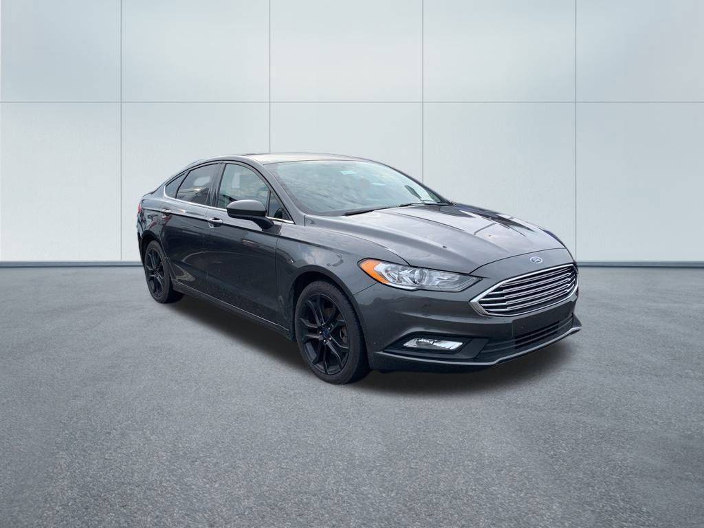 2017 Ford Fusion SE — Sedan — 91,554 mi — Triadelphia, WV