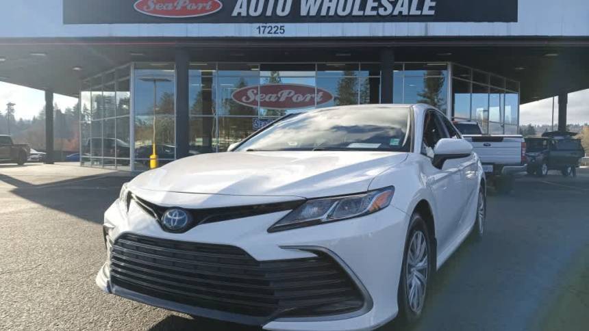 2021 Toyota Camry Hybrid LE — Sedan — 41,128 mi — Portland, OR
